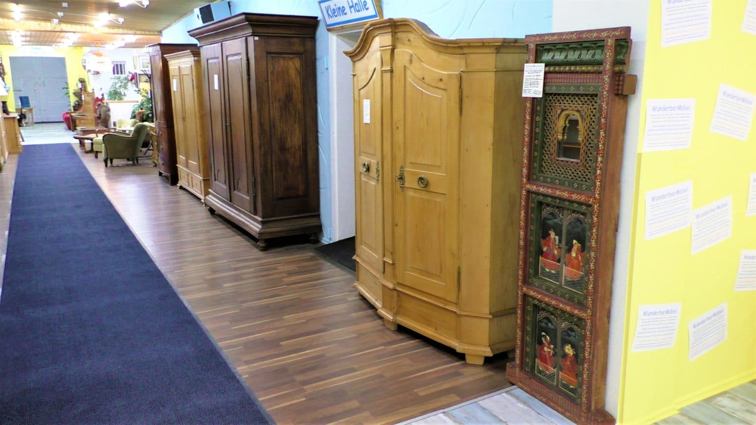 Second Hand Möbel Antik & Designermöbel auf 500 qm