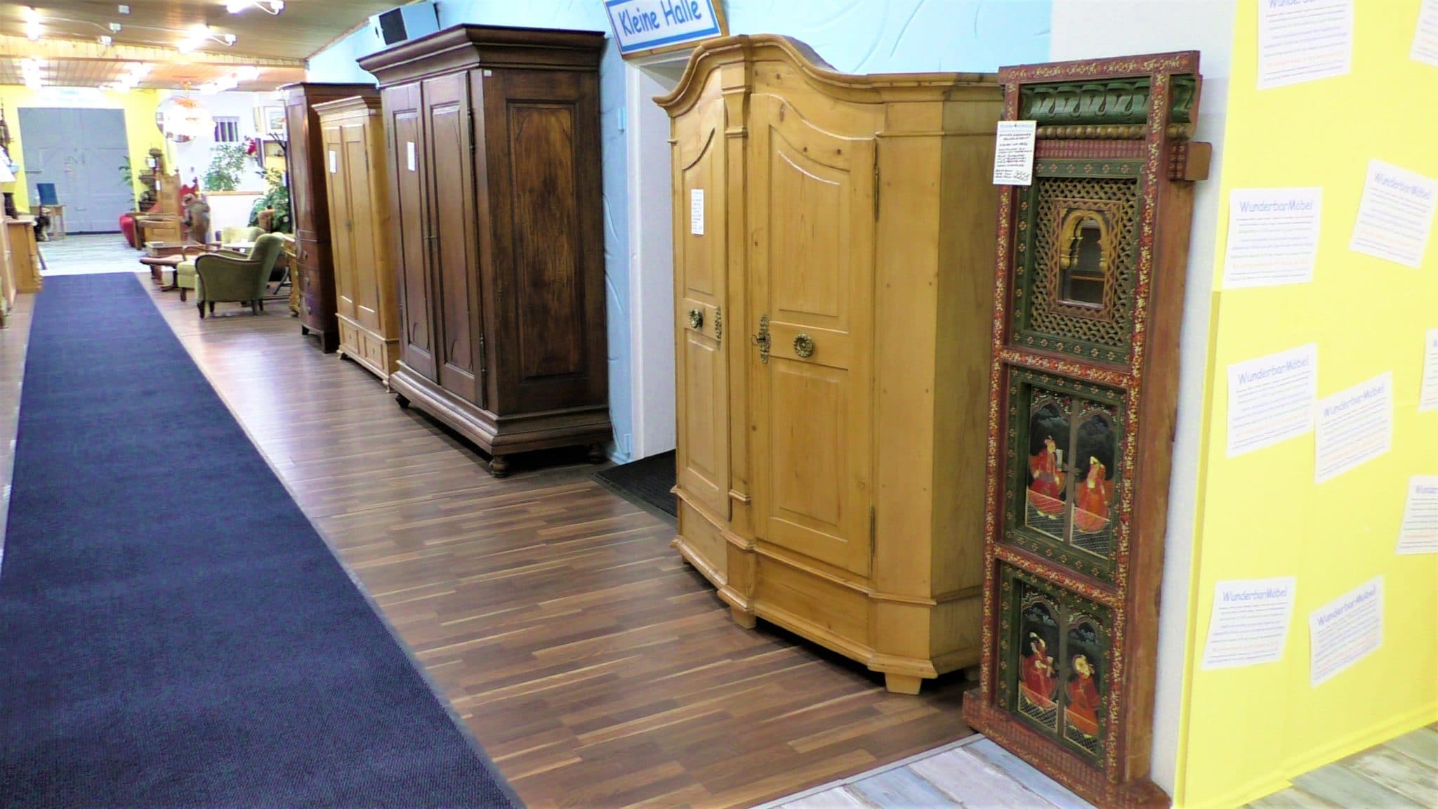 Second Hand Möbel Antik & Designermöbel auf 500 qm